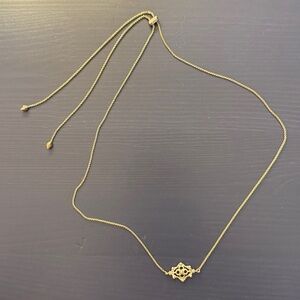 ✨ Kendra Scott Adjustable Riley Pendant Necklace – Gold – EUC ✨